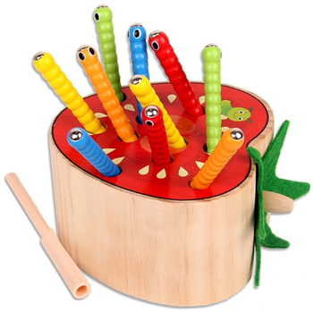 ZŁAP ROBACZKA ROBAKA GRA MAGNETYCZNA DREWNIANE JABŁKO MONTESSORI